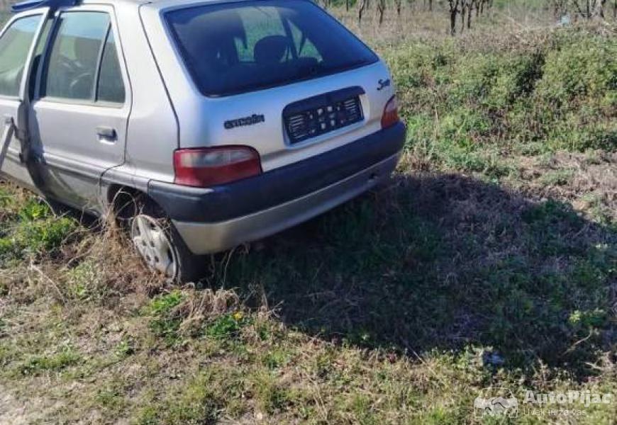 citroen_saxo_11_samo_poziv_6_polovni_automobili_autopijac.rs