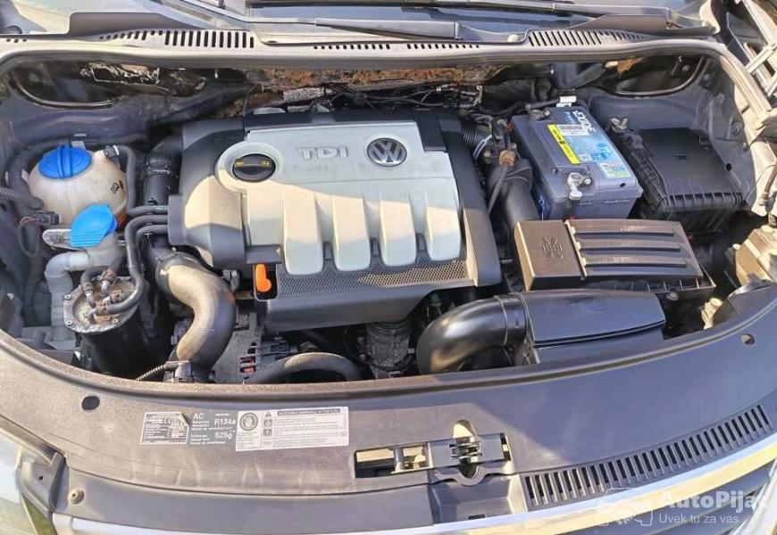 turan_19tdi_11_polovni_automobili_autopijac.rs