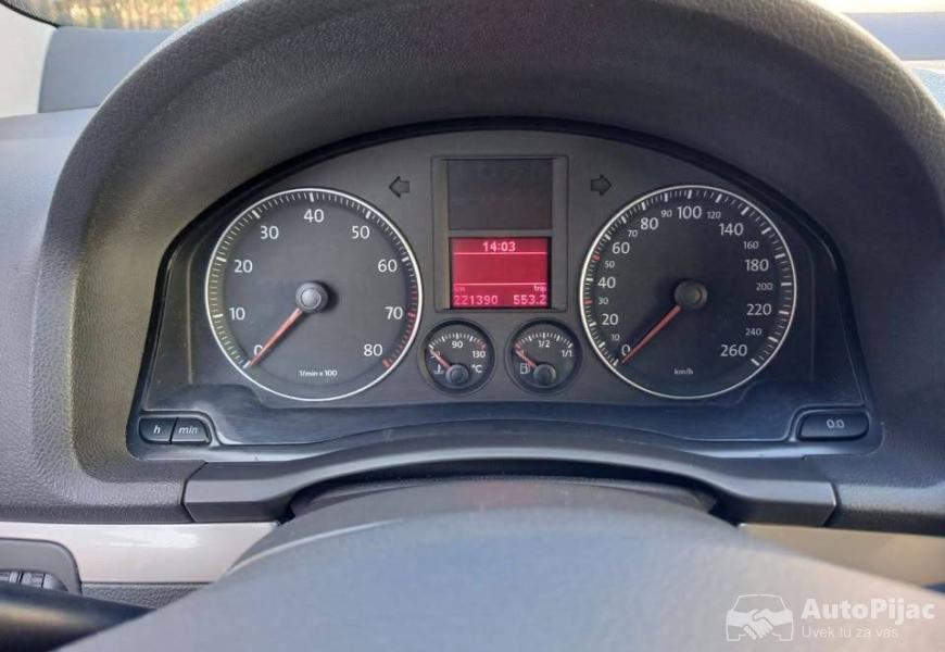 golf_5_16_fsi_12_polovni_automobili_autopijac.rs