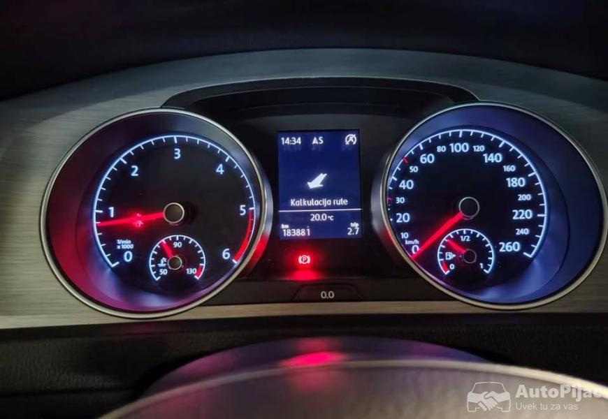 2017_volkswagen_golf_7_16_tdi_restyling_highline_4_polovni_automobili_autopijac.rs