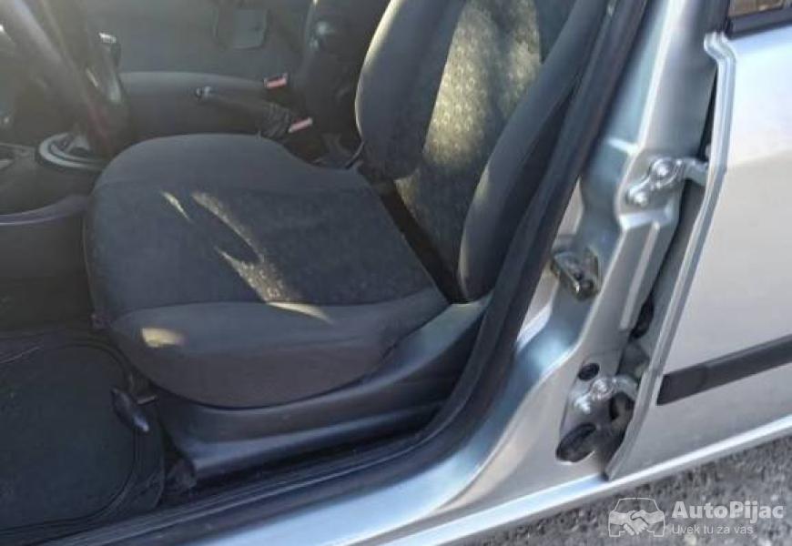 ford_focus_18_tdci_7_polovni_automobili_autopijac.rs