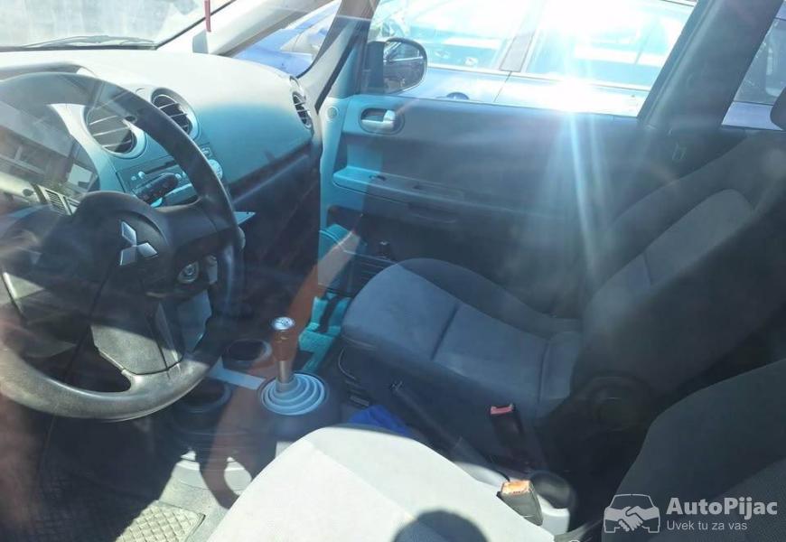 micubisi_colt_13_benz_2005_god_4_polovni_automobili_autopijac.rs
