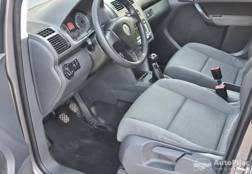 2007_volkswagen_touran_19tdi_7_sedista_trendline_12_polovni_automobili_autopijac.rs