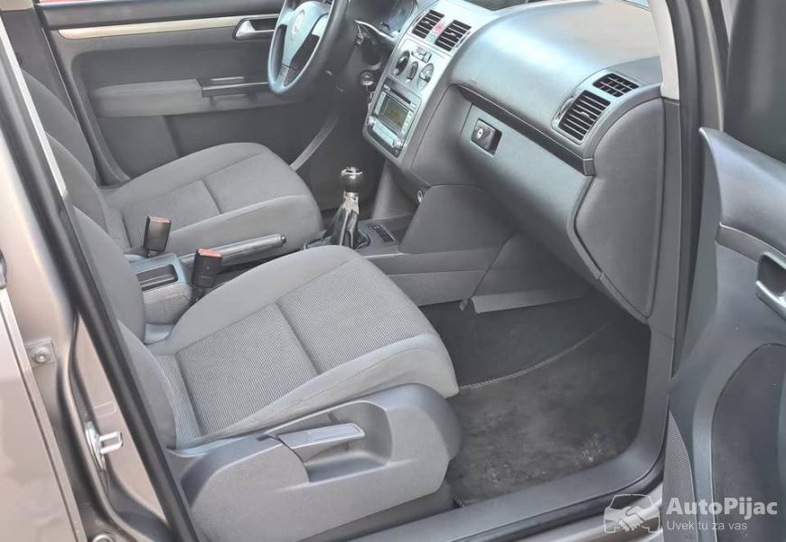 2007_volkswagen_touran_19tdi_7_sedista_trendline_13_polovni_automobili_autopijac.rs