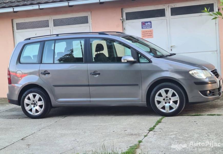 2007_volkswagen_touran_19tdi_7_sedista_trendline_8_polovni_automobili_autopijac.rs