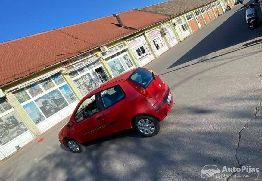 fiat_punto_12_benzin_6_polovni_automobili_autopijac.rs