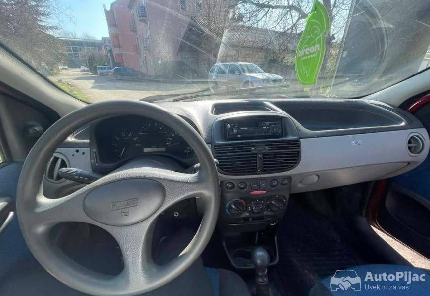 fiat_punto_12_benzin_8_polovni_automobili_autopijac.rs