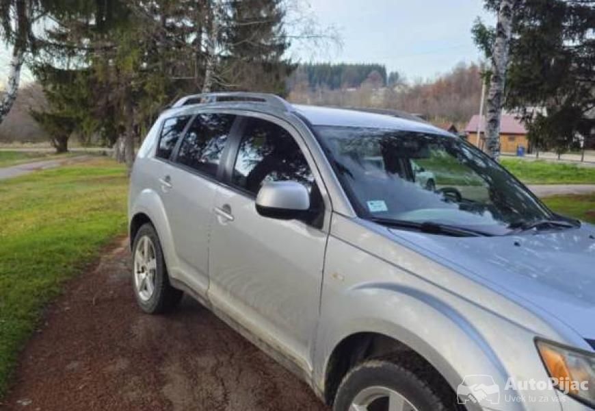 mitsubishi_outlander_2_polovni_automobili_autopijac.rs