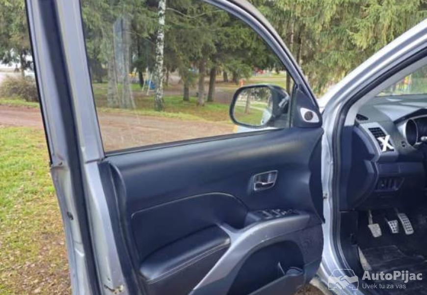 mitsubishi_outlander_5_polovni_automobili_autopijac.rs