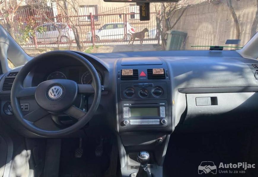 volkswagen_touran_19tdi_7_polovni_automobili_autopijac.rs
