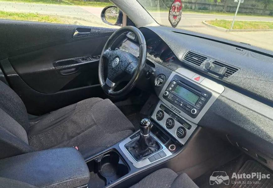 pasat_b6_limuzina_8_polovni_automobili_autopijac.rs