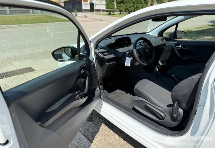 2015_peugeot_208_akcija_8_polovni_automobili_autopijac.rs