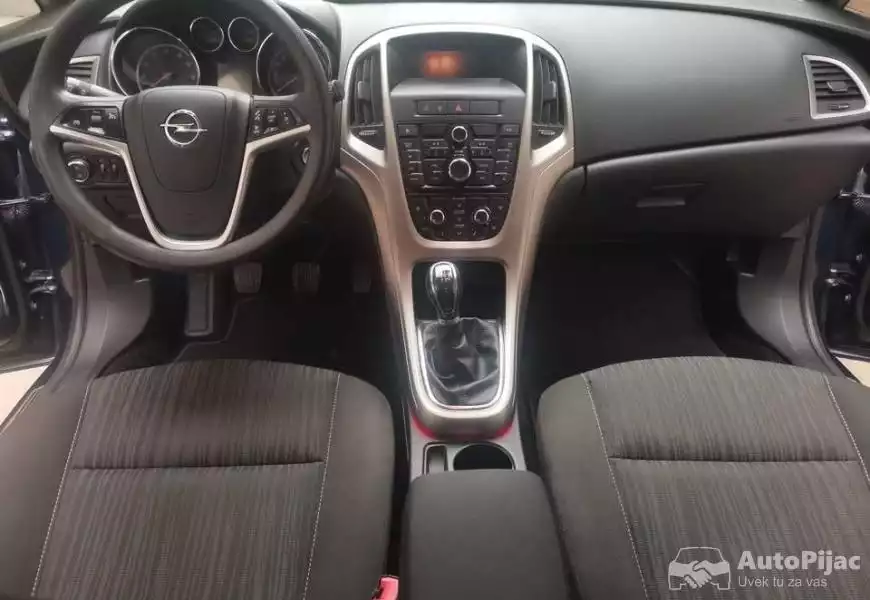 2011_opel_astra_j_14_turbo_11_polovni_automobili_autopijac.rs
