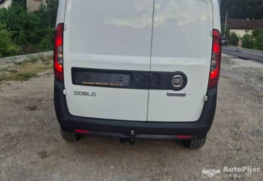 2015_fiat_doblo_13_mjt_kontakt_12_polovni_automobili_autopijac.rs
