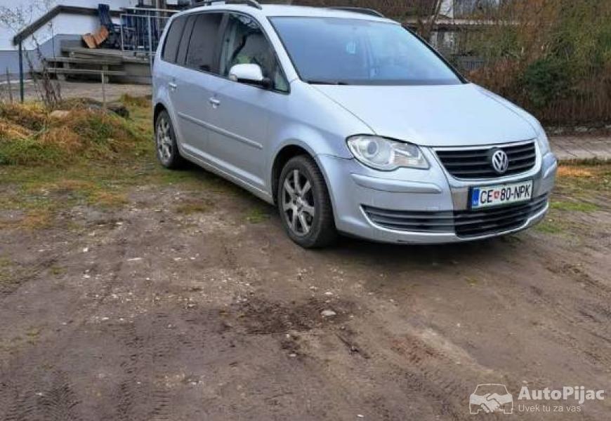 2008_volkswagen_touran_5_polovni_automobili_autopijac.rs