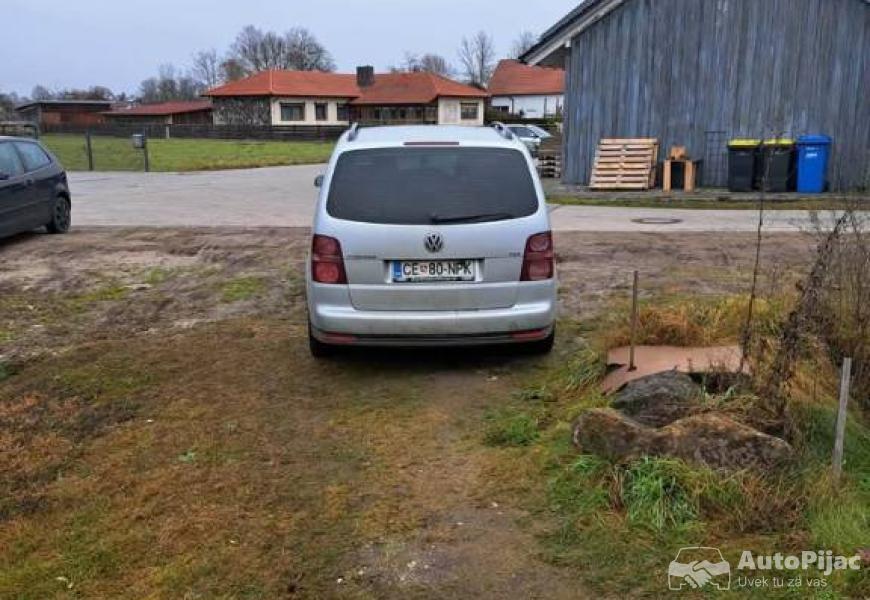 2008_volkswagen_touran_9_polovni_automobili_autopijac.rs