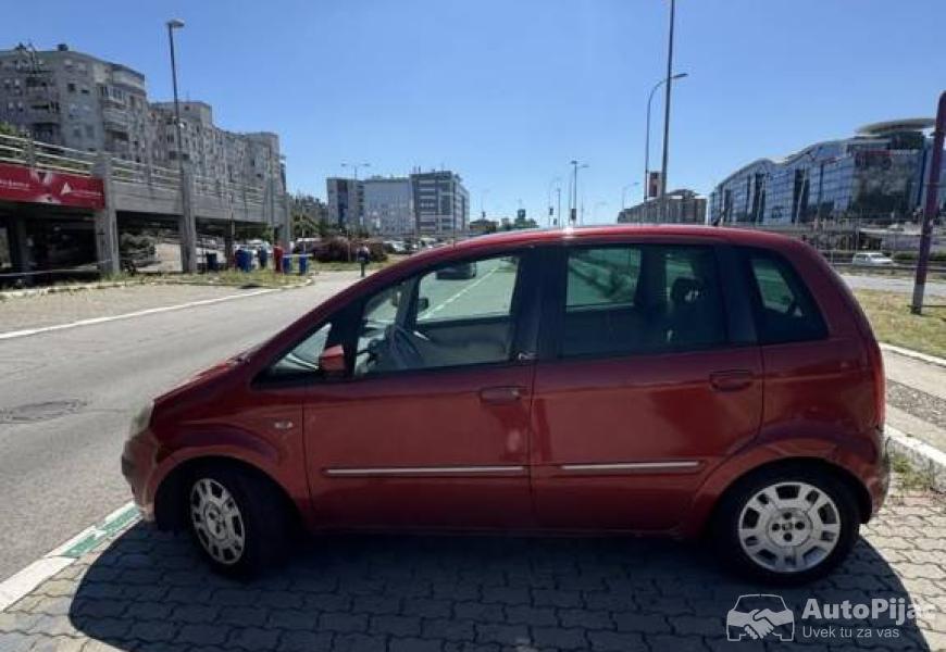 2005_lancia_musa_2_polovni_automobili_autopijac.rs