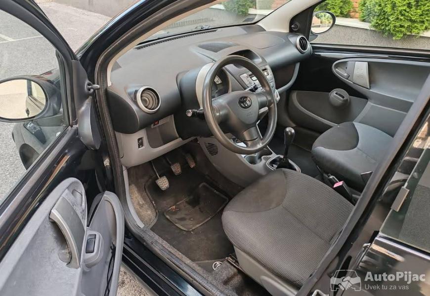 2006_10_benzinklima_novadva_kljucabez_ulaganja_225_10_polovni_automobili_autopijac.rs