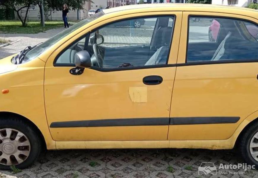 chevrolet_spark_2_polovni_automobili_autopijac.rs