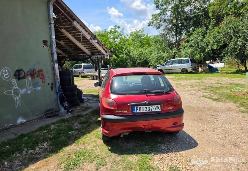 pezo_206_reg_do_2m_2027_ok_stanje_puko_pk_kasis_mo_4_polovni_automobili_autopijac.rs