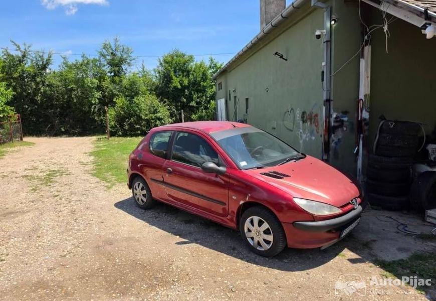 pezo_206_reg_do_2m_2027_ok_stanje_puko_pk_kasis_mo_8_polovni_automobili_autopijac.rs