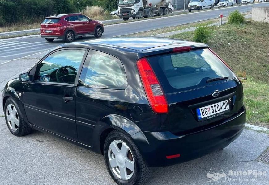 ford_fiesta_16_benzin_74kw_reg_122026_vlasnik_4_polovni_automobili_autopijac.rs
