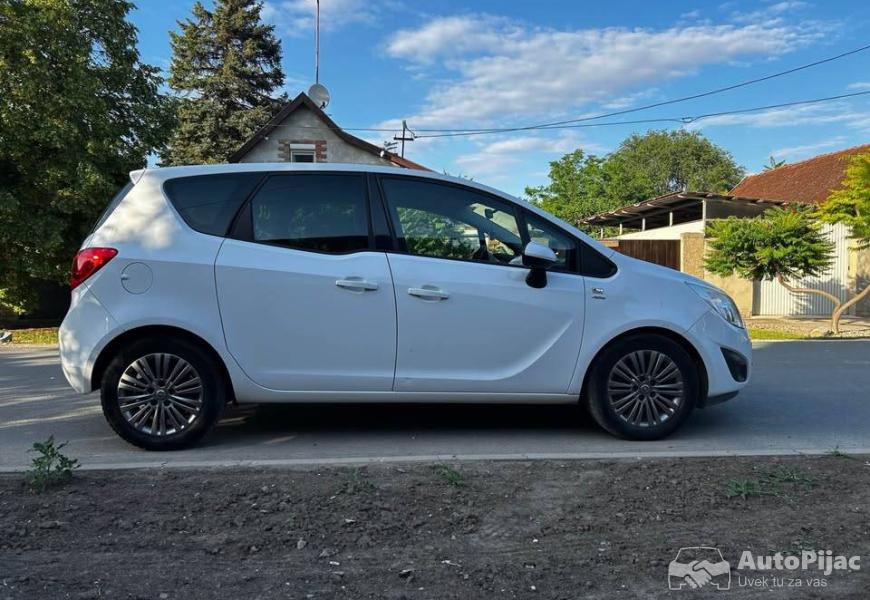 opel_meriva_14_turbo_benzin_2013_godiste_6_polovni_automobili_autopijac.rs