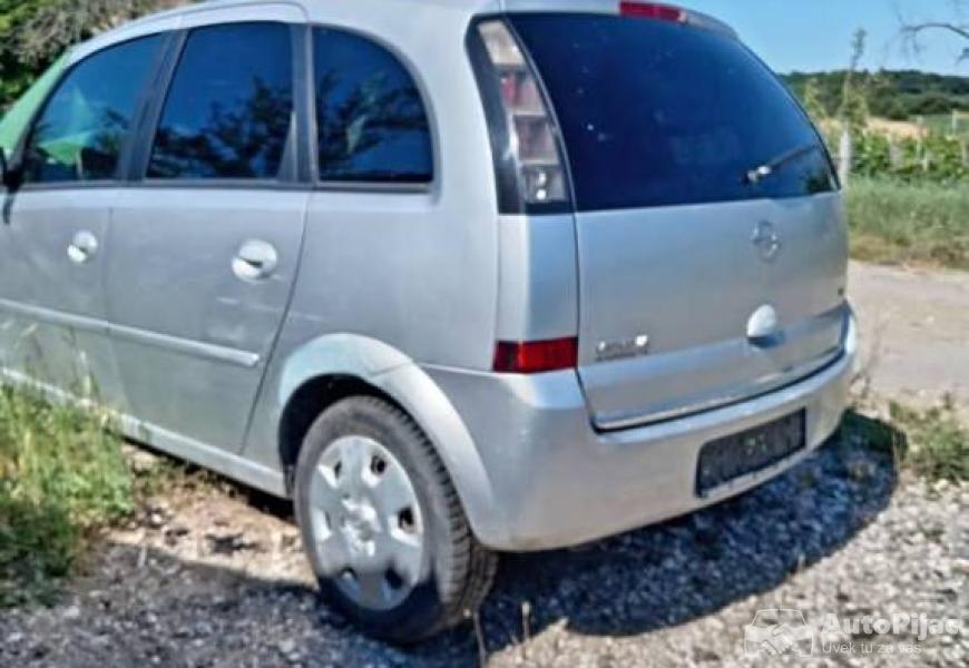 na_prodaju_ceo_u_ovakvom_stanju_cena_500e_moze_sva_1_polovni_automobili_autopijac.rs