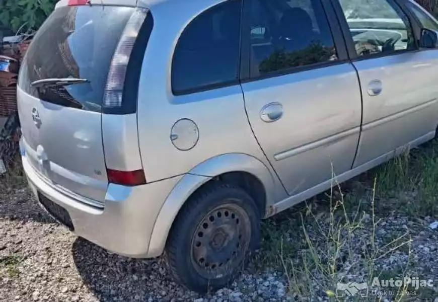 na_prodaju_ceo_u_ovakvom_stanju_cena_500e_moze_sva_5_polovni_automobili_autopijac.rs