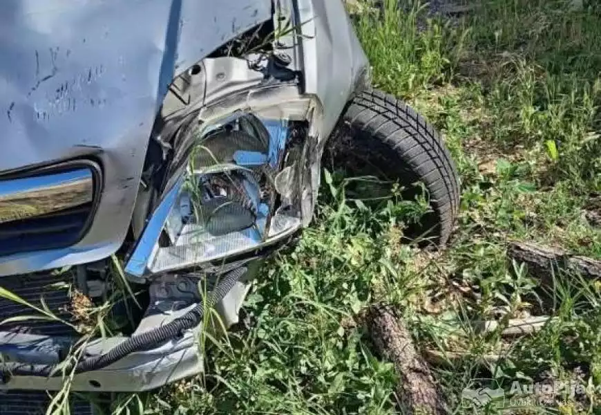 na_prodaju_ceo_u_ovakvom_stanju_cena_500e_moze_sva_6_polovni_automobili_autopijac.rs