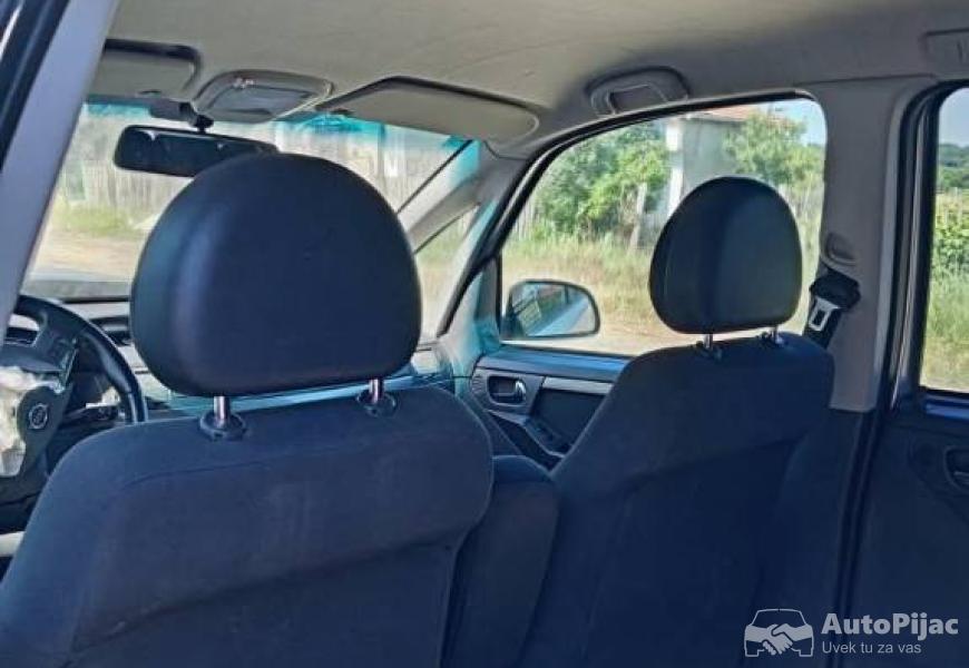 na_prodaju_ceo_u_ovakvom_stanju_cena_500e_moze_sva_8_polovni_automobili_autopijac.rs