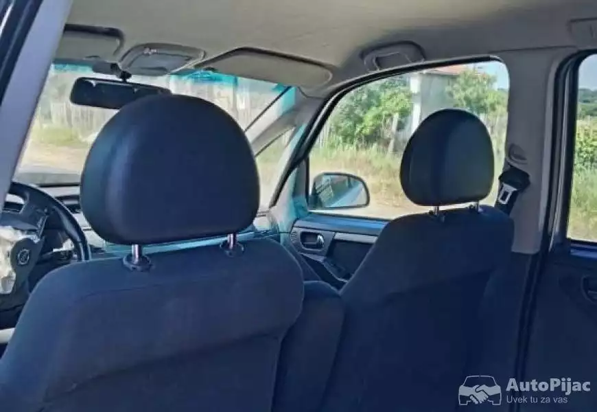 na_prodaju_ceo_u_ovakvom_stanju_cena_500e_moze_sva_8_polovni_automobili_autopijac.rs