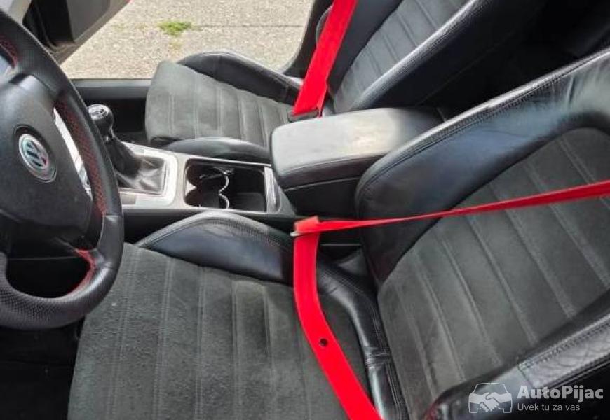 na_prodaju_passat_b6_20_tdi_103kw_8v_8_polovni_automobili_autopijac.rs