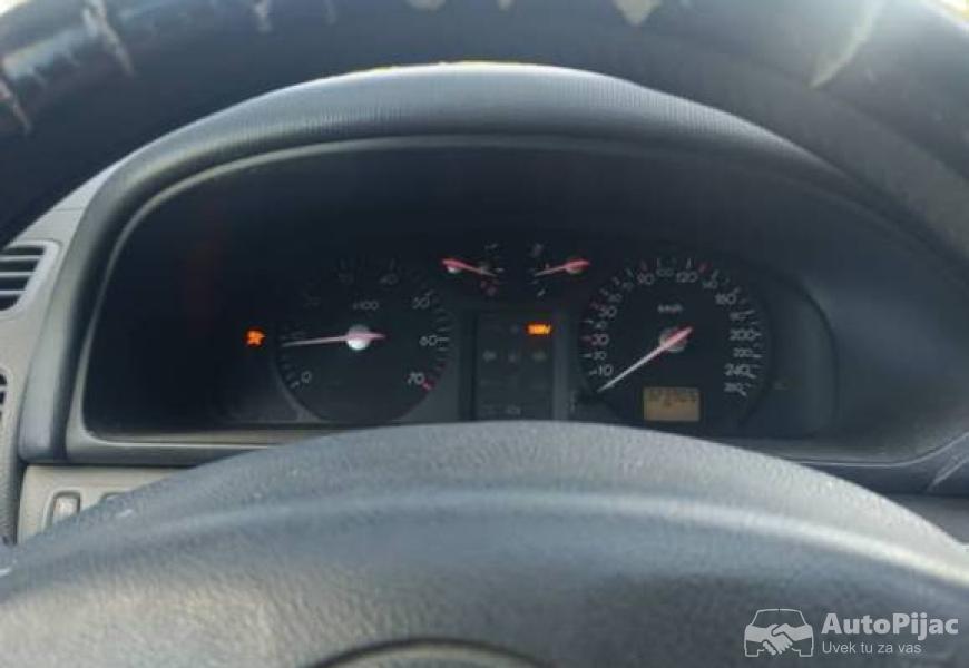 renualt_laguna_ii_16_14_polovni_automobili_autopijac.rs