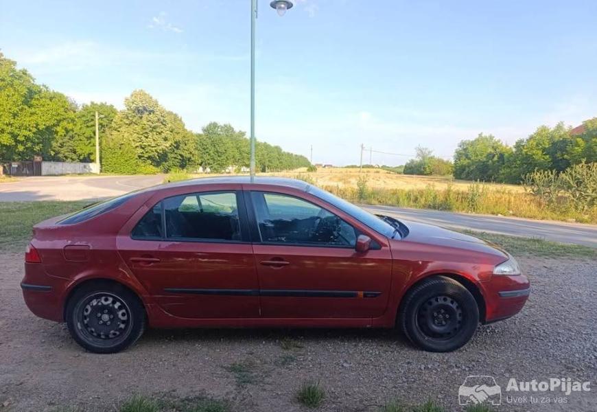 renualt_laguna_ii_16_3_polovni_automobili_autopijac.rs