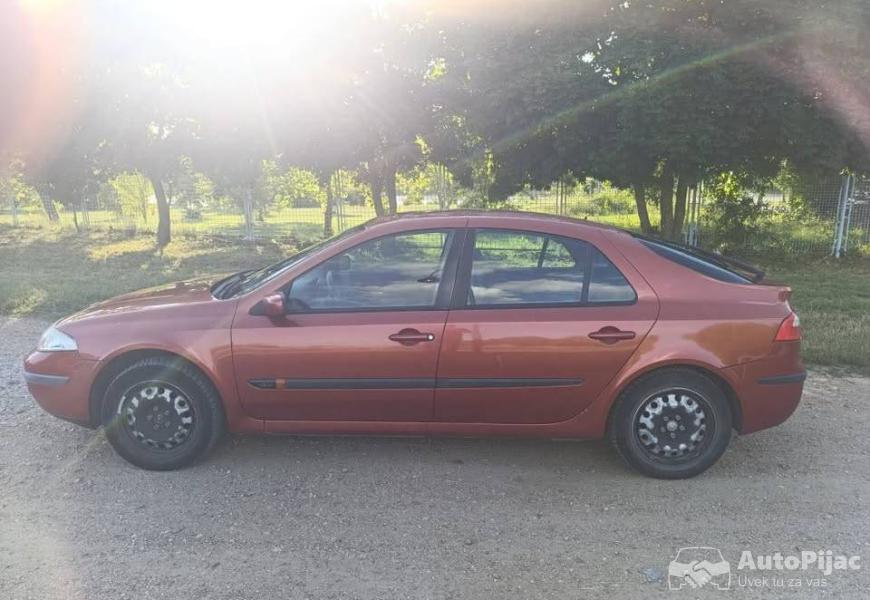 renualt_laguna_ii_16_4_polovni_automobili_autopijac.rs