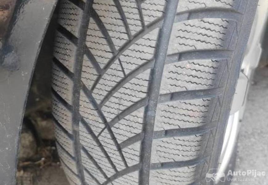 na_prodaju_ford_fokus_10_polovni_automobili_autopijac.rs
