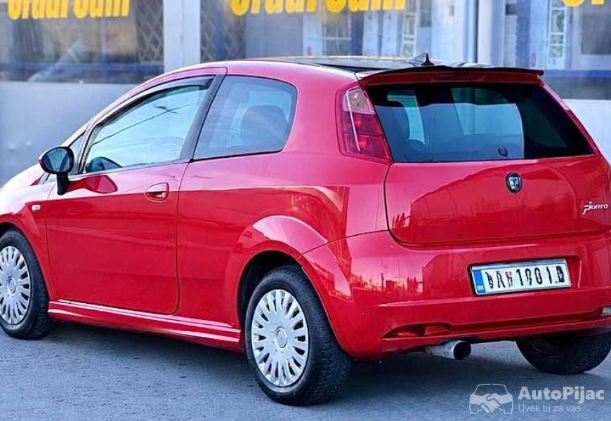 fiat_grande_punto_19multijett_2_polovni_automobili_autopijac.rs