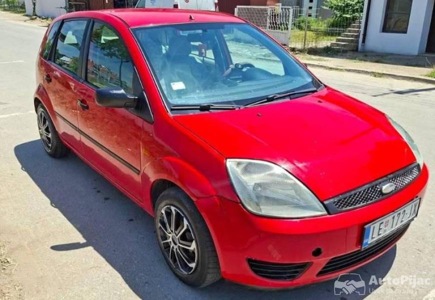 ford_fiesta_13_benz_2003god_3_polovni_automobili_autopijac.rs