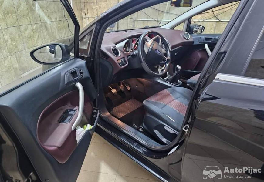 ford_fiesta_14_6_polovni_automobili_autopijac.rs