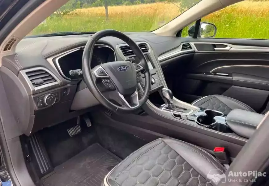 na_prodaju_ford_mondeo_vignale_20_dizel_2018_god_n_13_polovni_automobili_autopijac.rs