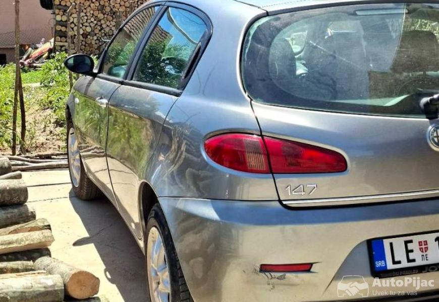 alfa_romeo_147_16_dugo_registrovana_3_polovni_automobili_autopijac.rs