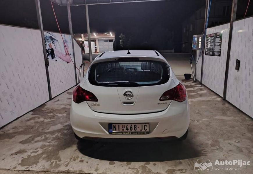 prodajem_opel_astru_j_2012_godiste_17cdti_registro_3_polovni_automobili_autopijac.rs