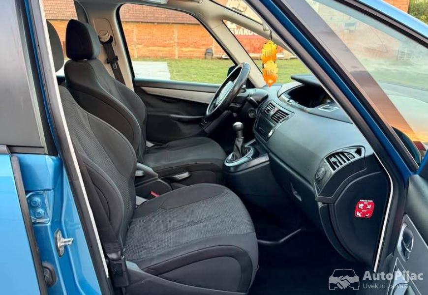 citroen_c4_16hdi_8_polovni_automobili_autopijac.rs