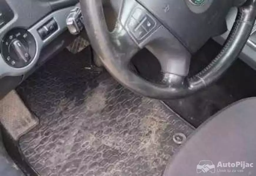 ford_kuga_20tdci_140ksskoda_octavia_20tdi_a5_4_polovni_automobili_autopijac.rs