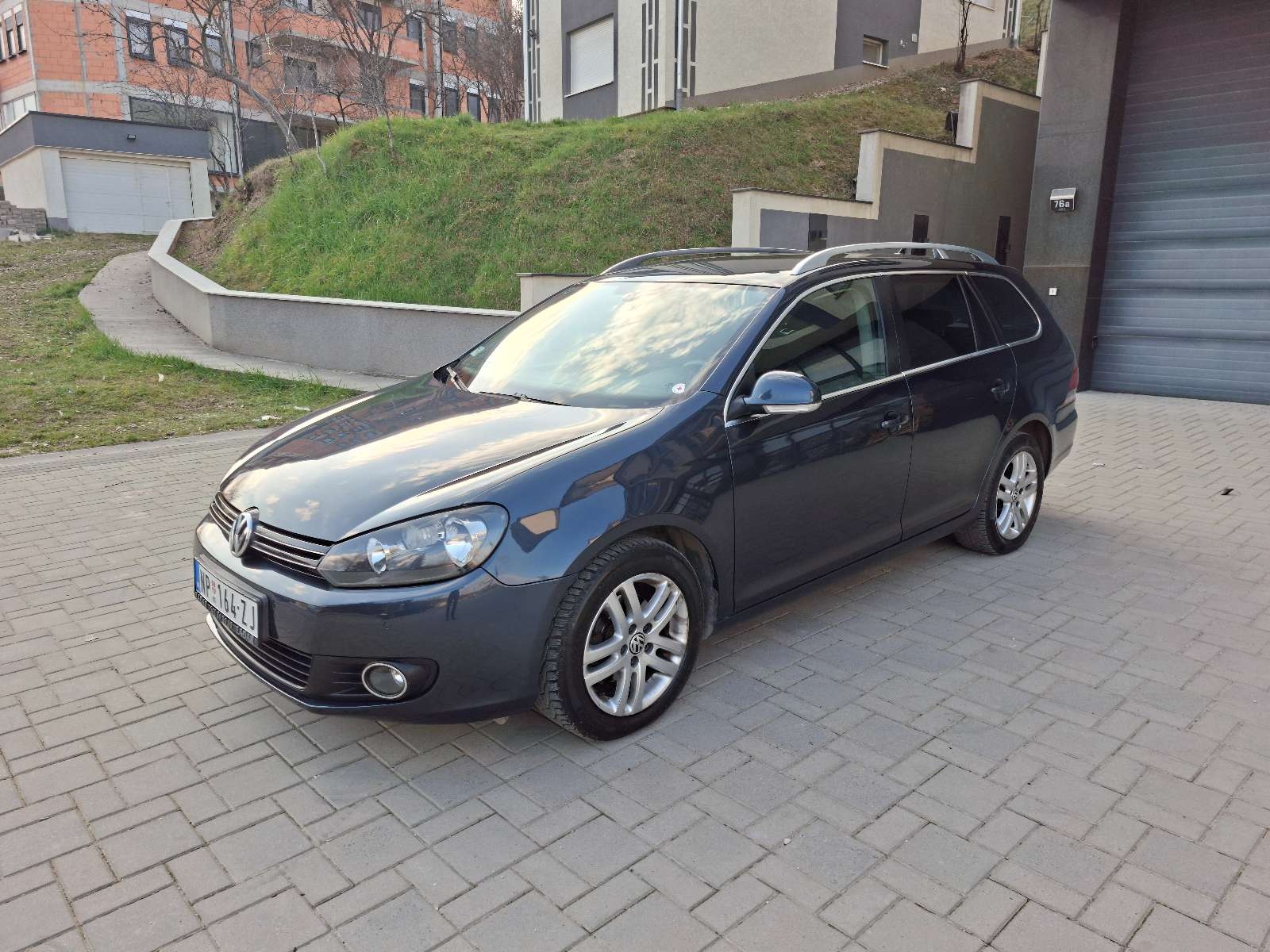 golf-6-16-77kw-105hp-2009god-big-1
