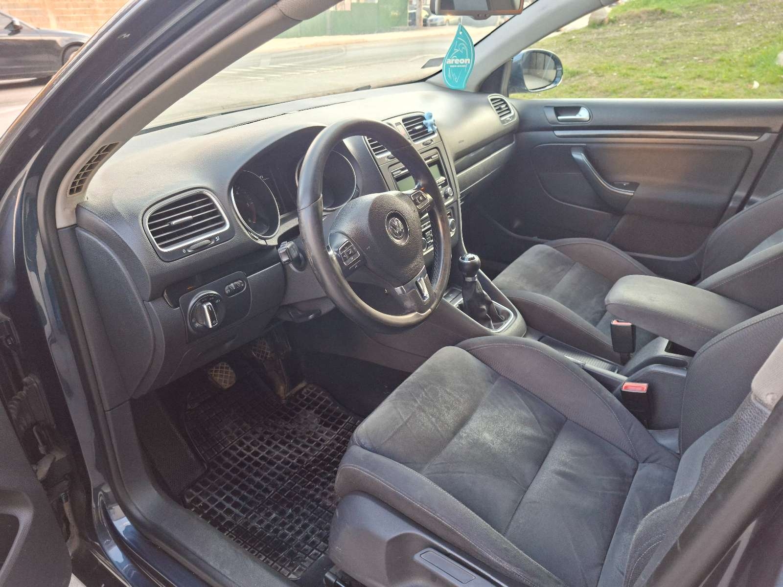 golf-6-16-77kw-105hp-2009god-big-7