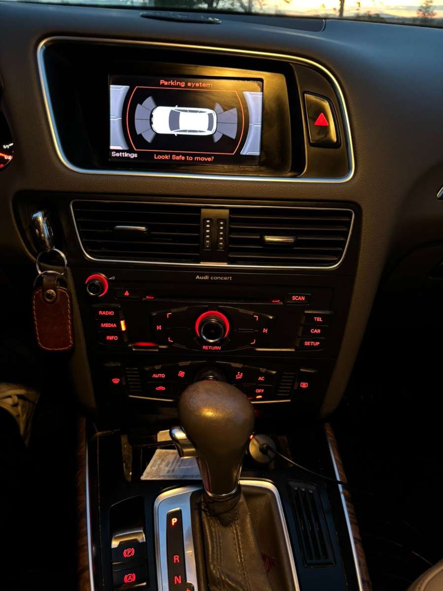 na-prodaju-audi-q5-big-9
