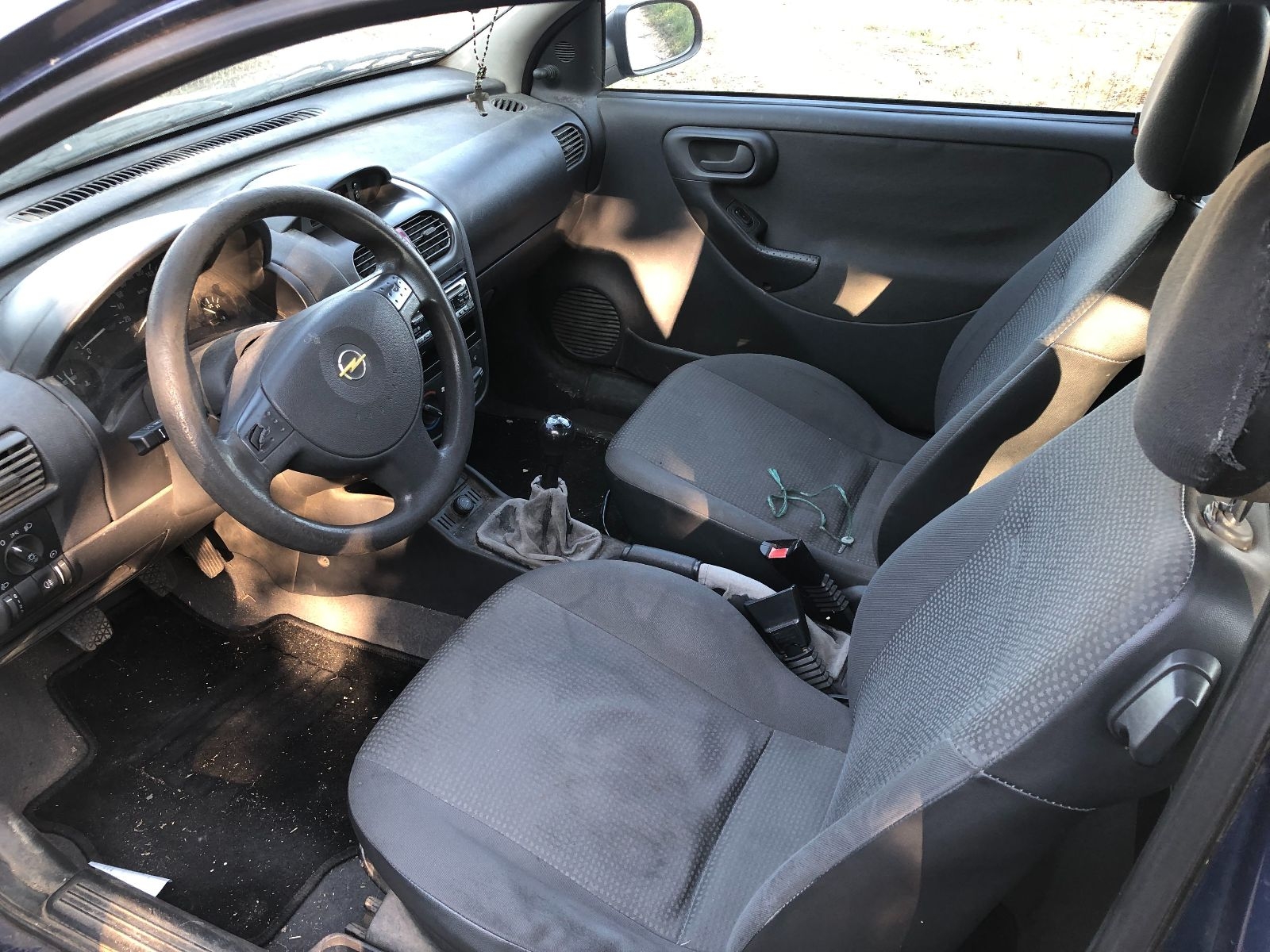 opel-corsa-c-polovni-delovi-big-3
