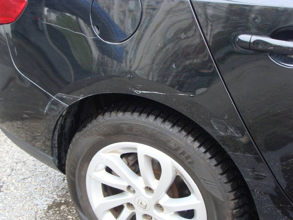 renault-fluence-sa-malom-kilometrazom-big-10